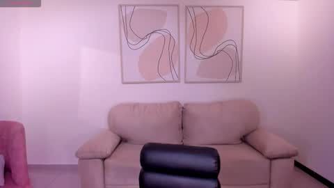 Snapshot of sussybell_ chatting on November 2025 10:24:01 PM Sussy Bell online show from November 2025 10:24:01 PM