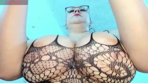 susy bigboobss online show from January 2026 04:43:02 PM