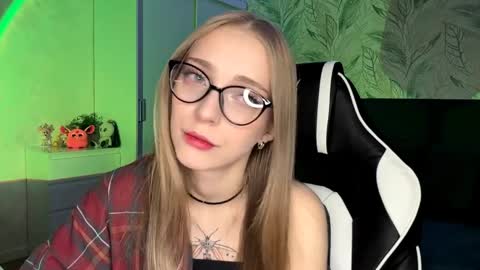 Jessica online show from November 2025 05:09:01 PM