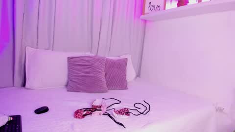 susyy online show from November 2025 07:34:01 PM