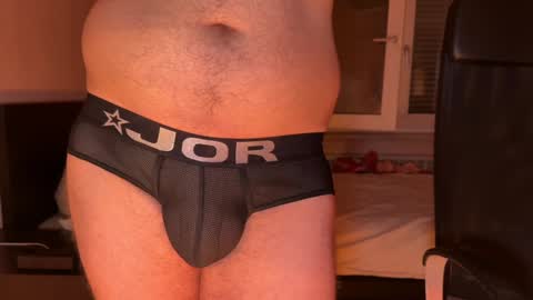 Snapshot of sutlac90 chatting on December 2024 07:27:02 PM sutlac90 online show from December 2024 07:27:02 PM