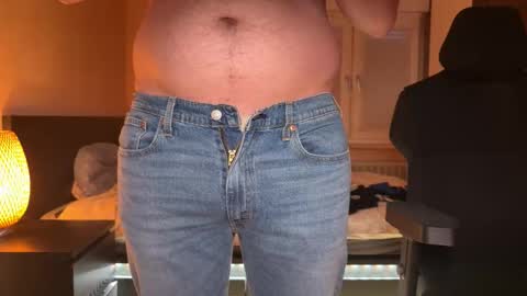 Snapshot of sutlac90 chatting on November 2025 03:25:01 PM sutlac90 online show from November 2025 03:25:01 PM