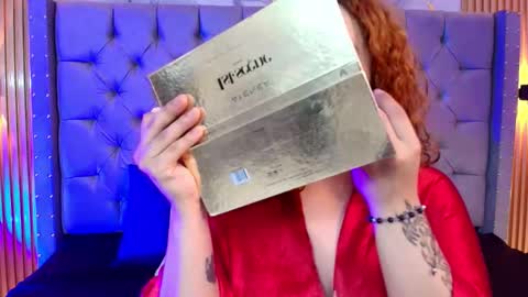 suxan_white online show from February 2026 12:05:02 PM