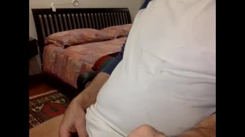 Snapshot of suxgiu chatting on February 2025 07:31:02 PM DownSoul online show from February 2025 07:31:02 PM