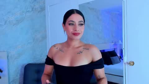 Susan  online show from October 2025 09:33:01 PM