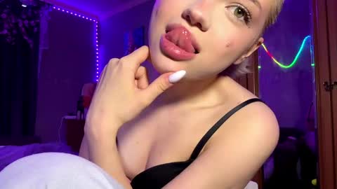 Stacy online show from May 2026 12:07:01 AM