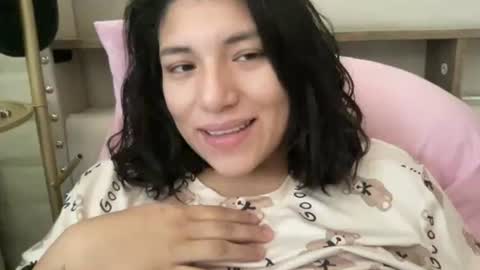 Suzy online show from November 2025 05:26:02 PM