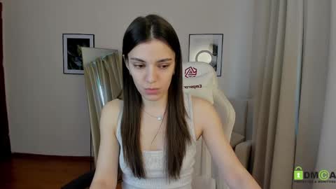 Suzy  next stream  Thursday Friday Saturday online show from February 2025 05:07:02 AM