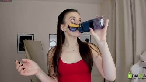 Suzy  next stream  Thursday Friday Saturday online show from February 2025 02:28:02 AM