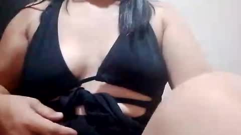 suzzie_hot online show from October 2025 10:32:02 AM