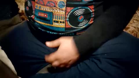 Snapshot of svetlio85 chatting on November 2025 10:23:01 PM Svetlio online show from November 2025 10:23:01 PM