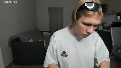 Swen online show from November 2025 01:56:02 PM