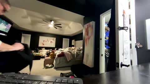 Snapshot of swapman47 chatting on December 2024 05:26:01 AM Swapman47 online show from December 2024 05:26:01 AM