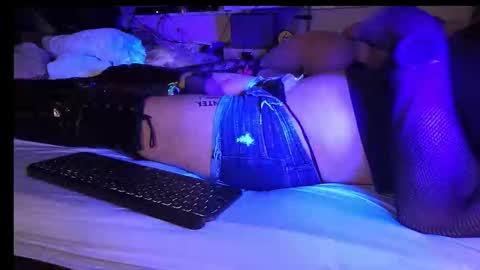 Snapshot of sweat_as_candy chatting on November 2025 02:13:01 AM Johnny Cum Lover online show from November 2025 02:13:01 AM