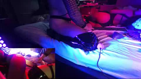 Snapshot of sweat_as_candy chatting on November 2025 01:52:01 AM Johnny Cum Lover online show from November 2025 01:52:01 AM