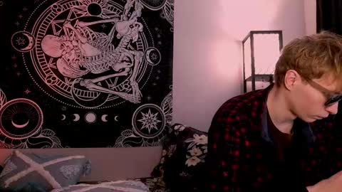 sweaties3 online show from January 2026 02:41:01 PM