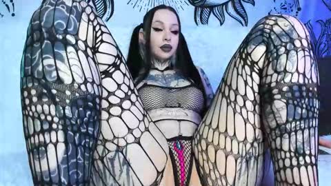 Luna Ootsutsuki online show from March 2026 03:56:01 AM