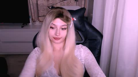 Kate online show from December 2025 12:15:02 AM