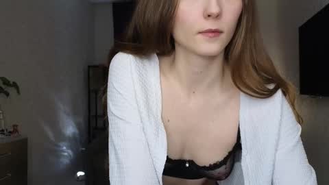 Snapshot of sweeet_lilit chatting on November 2025 09:49:02 PM SwitLilit online show from November 2025 09:49:02 PM