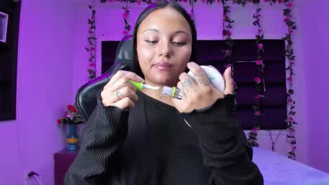 sweet ana  online show from November 2025 01:41:02 AM