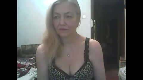 Snapshot of sweet4blonde67 chatting on January 2025 07:13:02 AM sweet4blonde67 online show from January 2025 07:13:02 AM