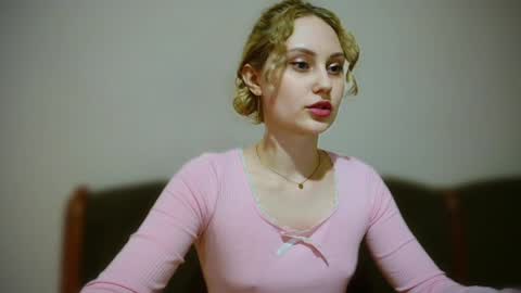 BredEmiliya online show from December 2024 10:05:01 PM