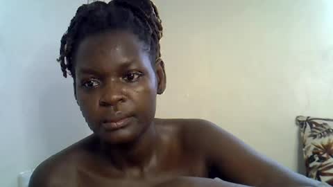 Snapshot of sweet_bela1 chatting on July 2026 10:14:01 AM Queen online show from July 2026 10:14:01 AM