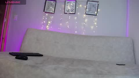 Bella Valery online show from March 2026 01:15:01 PM