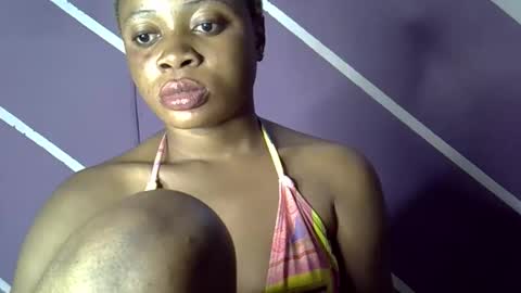 Snapshot of sweet_berry31 chatting on October 2025 02:17:01 AM baby girl online show from October 2025 02:17:01 AM