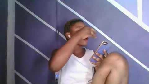 Snapshot of sweet_berry31 chatting on October 2025 05:05:01 AM baby girl online show from October 2025 05:05:01 AM