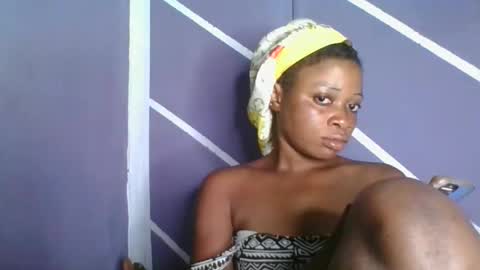 Snapshot of sweet_berry31 chatting on October 2025 11:38:01 AM baby girl online show from October 2025 11:38:01 AM