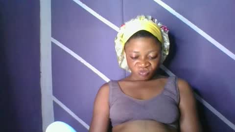 Snapshot of sweet_berry31 chatting on October 2025 11:14:02 AM baby girl online show from October 2025 11:14:02 AM