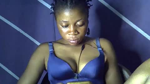 Snapshot of sweet_berry31 chatting on December 2025 07:51:01 PM baby girl online show from December 2025 07:51:01 PM