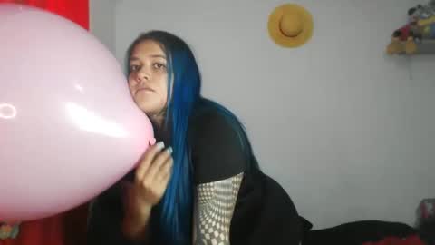 Bubbles online show from October 2025 09:45:01 PM