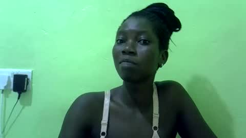 Snapshot of sweet_cherie1 chatting on February 2026 04:02:01 AM sweet_cherie1 online show from February 2026 04:02:01 AM