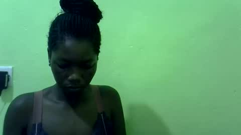 Snapshot of sweet_cherie1 chatting on February 2026 07:07:02 AM sweet_cherie1 online show from February 2026 07:07:02 AM