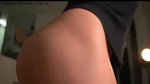 Snapshot of sweet_chilli_ chatting on September 2025 01:38:02 AM Bruna - Live on December - My wishlist online show from September 2025 01:38:02 AM