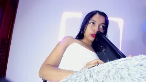 Canela online show from March 2026 02:10:01 PM