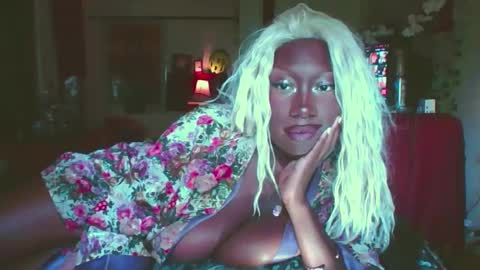 Snapshot of sweet_dhalia chatting on October 2025 06:29:01 PM SweetDahlia online show from October 2025 06:29:01 PM