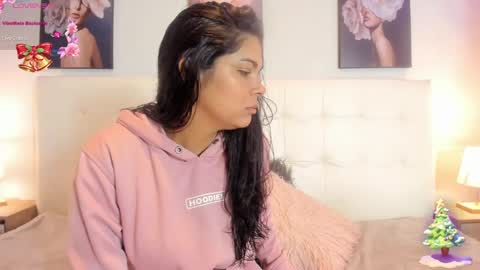 Kendra online show from December 2024 12:23:02 PM