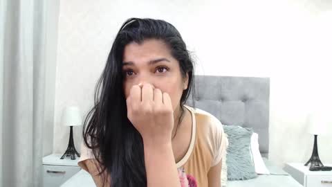 Kendra online show from January 2025 12:12:02 PM