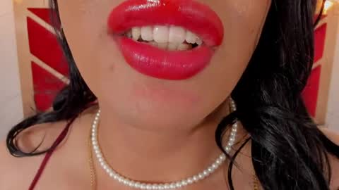sweet_eliizabeth online show from June 2026 02:33:01 PM