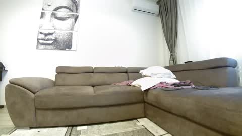           online show from March 2025 11:47:02 AM