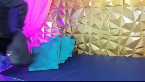  emmili  online show from January 2025 06:12:02 PM