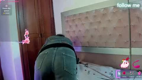  emmili  online show from February 2026 12:05:02 PM