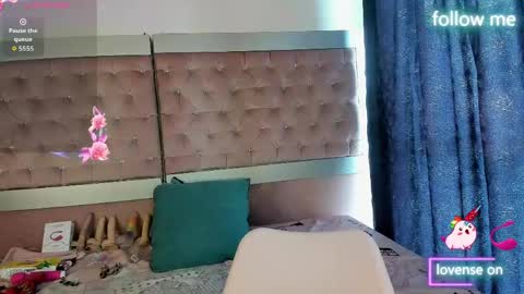 Snapshot of sweet_emmili chatting on May 2026 12:01:01 PM emmili online show from May 2026 12:01:01 PM