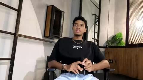 Snapshot of sweet_ethan_ chatting on December 2025 03:22:02 AM sweet_ethan_ online show from December 2025 03:22:02 AM