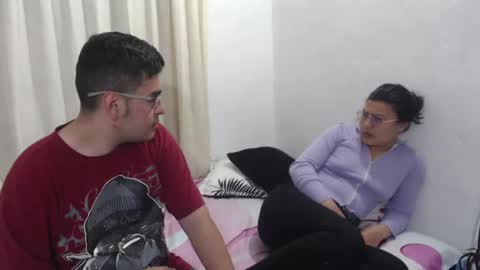 Snapshot of sweet_fantasy_couple chatting on January 2025 01:52:01 AM sweet_fantasy_couple online show from January 2025 01:52:01 AM