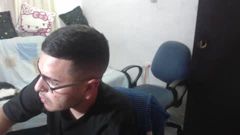 Snapshot of sweet_fantasy_couple chatting on February 2025 11:21:02 PM sweet_fantasy_couple online show from February 2025 11:21:02 PM