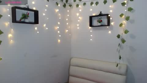 carolina online show from November 2025 10:54:01 PM